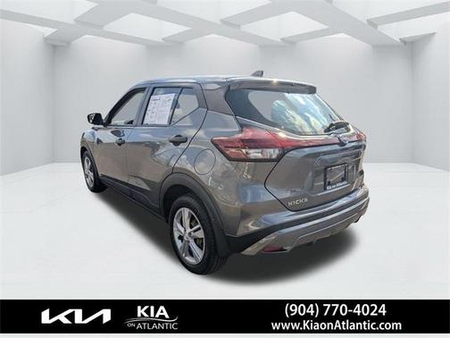 2022 Nissan Kicks S
