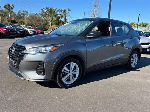 2022 Nissan Kicks S