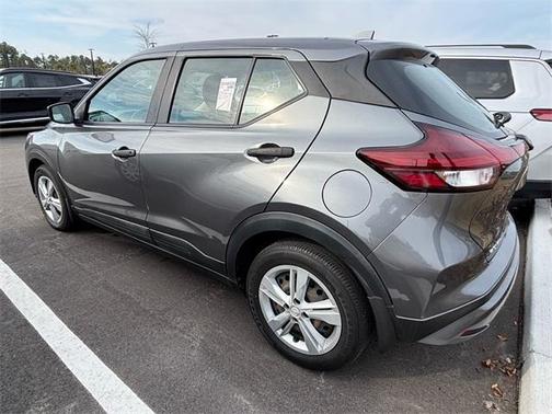 2022 Nissan Kicks S