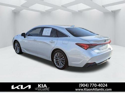 2019 Toyota Avalon Hybrid Limited