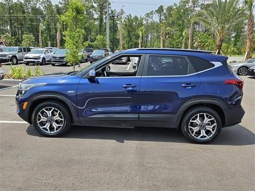 2022 Kia Seltos EX