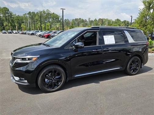 2024 Kia Carnival SX