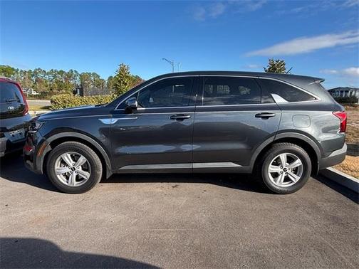 2022 Kia Sorento LX