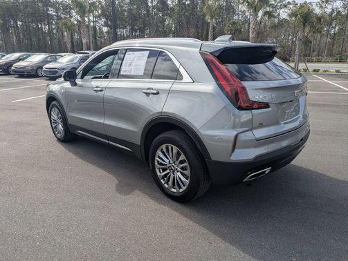 2025 Cadillac XT4 Premium Luxury