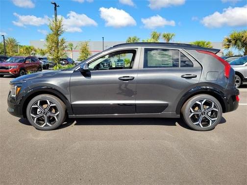 2025 Kia Niro EX Touring