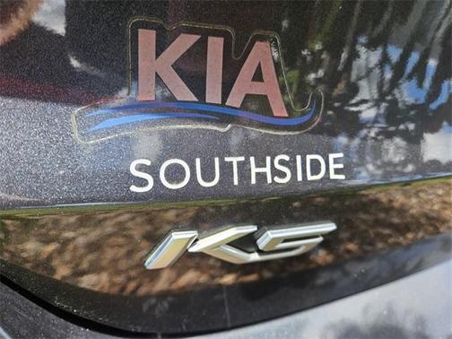 2022 Kia K5 EX