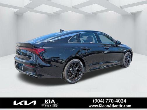 Aurora Black Pearl 2026 Kia K5 GT-Line