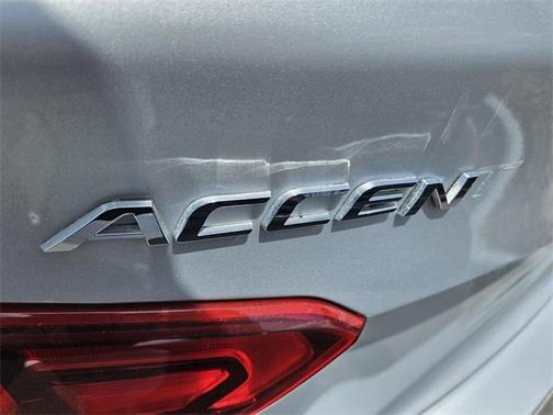 2018 Hyundai Accent SE