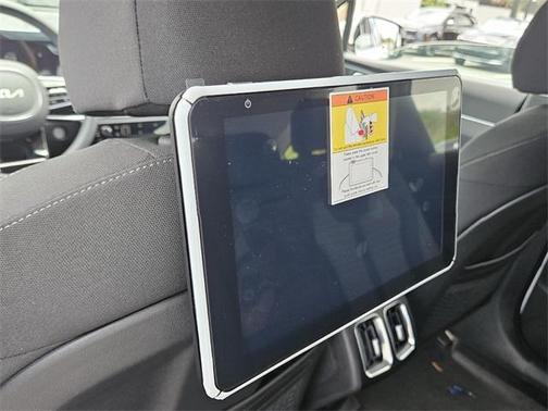 2025 Kia Sorento LX