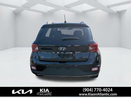 Onyx Black 2023 Hyundai VENUE SEL