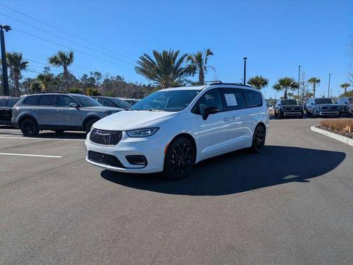 2025 Chrysler Pacifica Limited