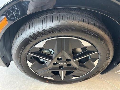 2025 Kia EV6 Wind