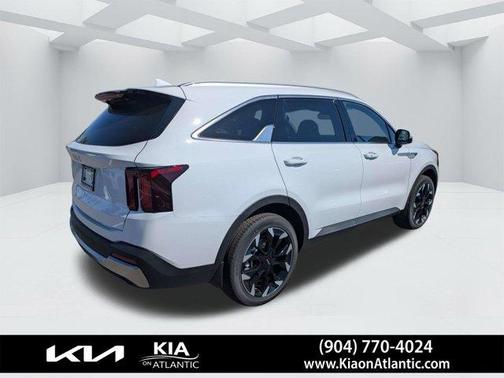 Glacial White Pearl 2026 Kia Sorento EX