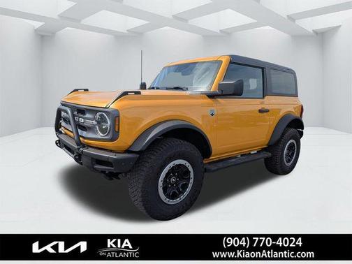 Orange 2022 Ford Bronco Badlands