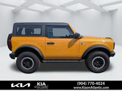 Orange 2022 Ford Bronco Badlands
