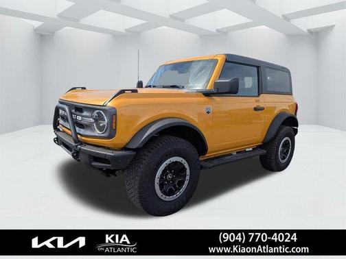 Orange 2022 Ford Bronco Badlands