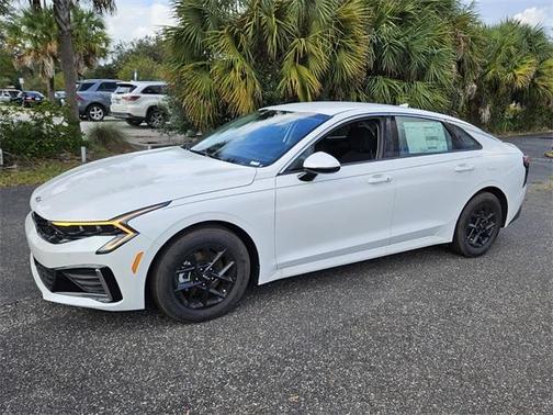 2025 Kia K5 LXS