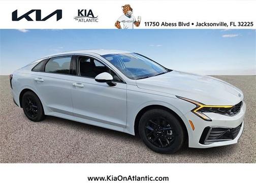 2025 Kia K5 LXS