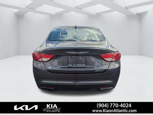 Crystal Metallic 2016 Chrysler 200 S
