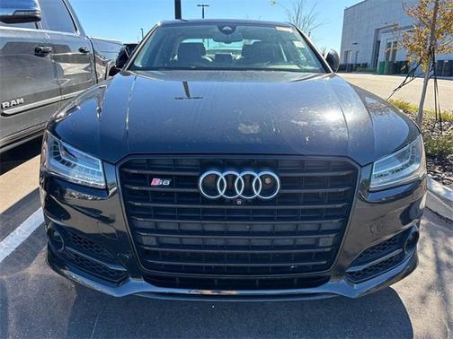 2016 Audi S8 4.0T Plus