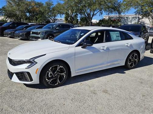 2025 Kia K5 GT-Line
