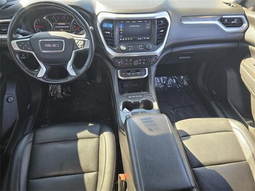 2022 GMC Acadia SLT