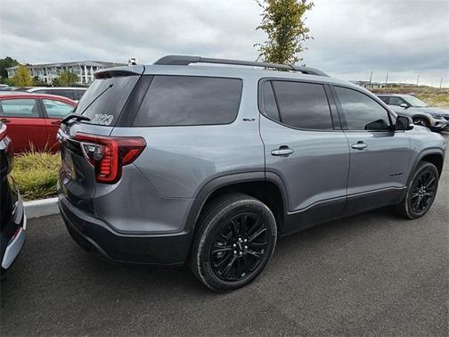 2022 GMC Acadia SLT