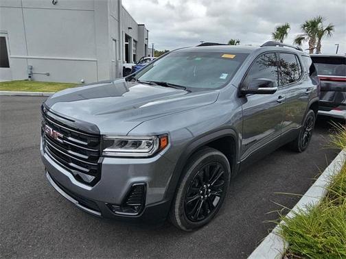 2022 GMC Acadia SLT