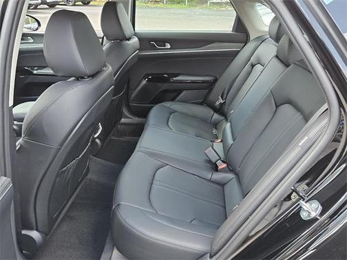 2025 Kia K5 EX