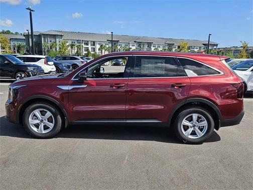 2025 Kia Sorento LX