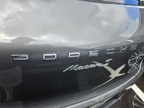 2016 Porsche Macan S