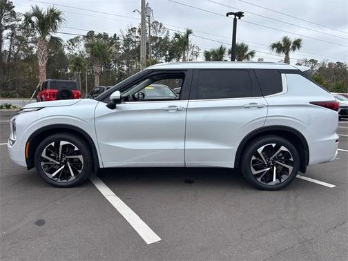 2022 Mitsubishi Outlander SEL