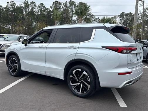 2022 Mitsubishi Outlander SEL