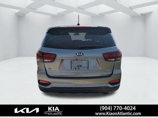 Titanium Silver 2019 Kia Sorento LX