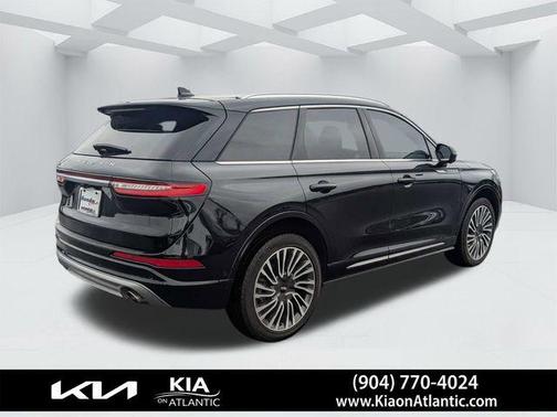 Black Metallic 2022 Lincoln Corsair Reserve