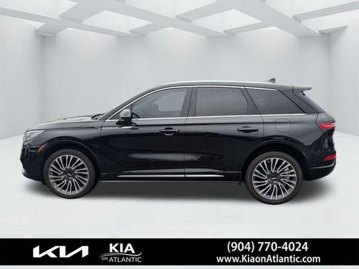 Black Metallic 2022 Lincoln Corsair Reserve