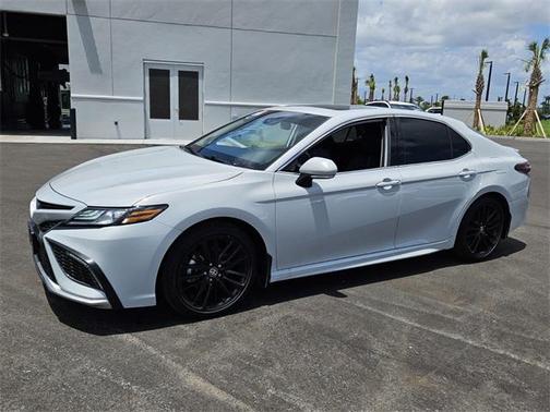 2024 Toyota Camry Hybrid XSE