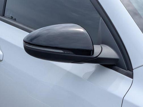 Snow White Pearl 2021 Kia Forte GT