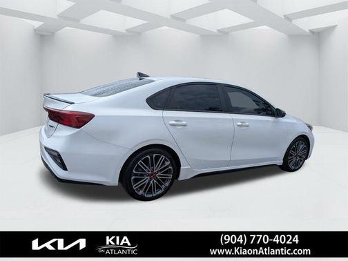 Snow White Pearl 2021 Kia Forte GT