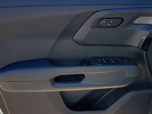 Glacial White Pearl 2027 Kia Telluride EX