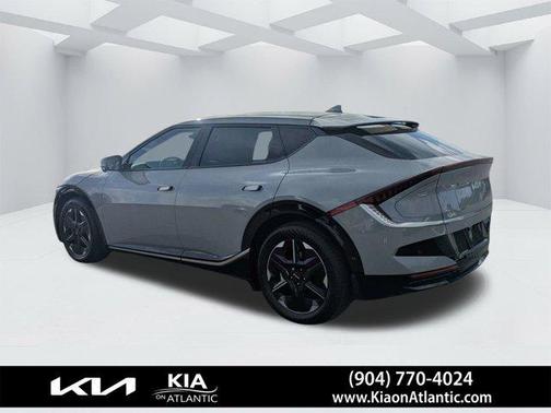 Wolf Gray 2025 Kia EV6 Wind