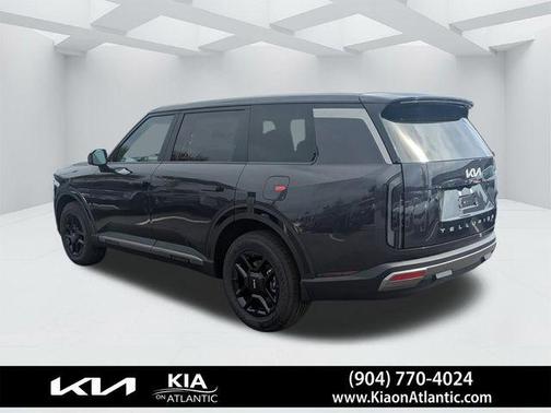 Metal 2027 Kia Telluride LX