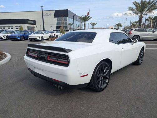 2022 Dodge Challenger SXT