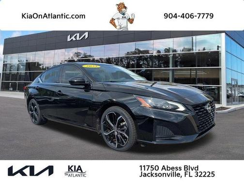 Black 2023 Nissan Altima 2.5 SR
