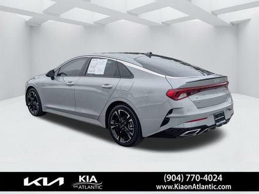 2022 Kia K5 GT-Line