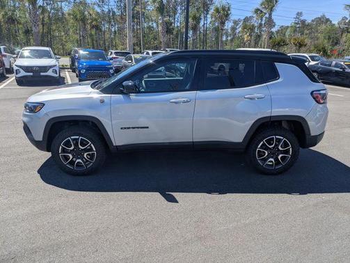 2024 Jeep Compass Trailhawk