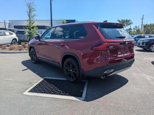 Pearl 2024 Toyota Grand Highlander Hybrid MAX Platinum