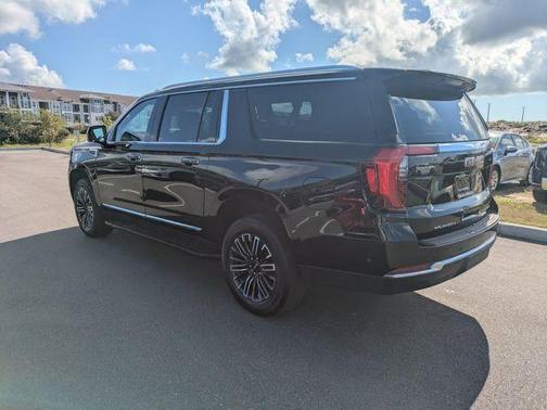 Onyx Black 2025 GMC Yukon XL Elevation