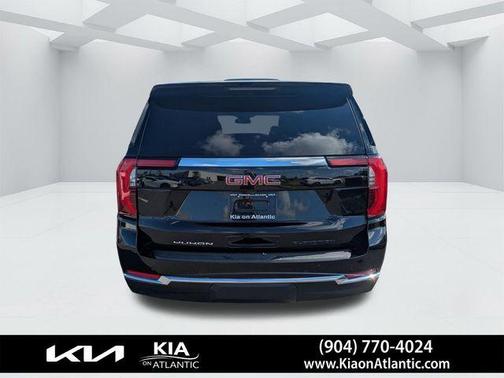 Onyx Black 2025 GMC Yukon XL Elevation