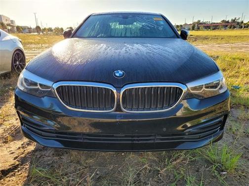 2019 BMW 530 i